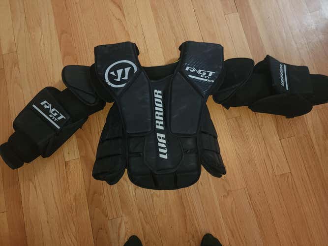 Warrior R/GT2 intermediate - large/XL  goalie chest protector