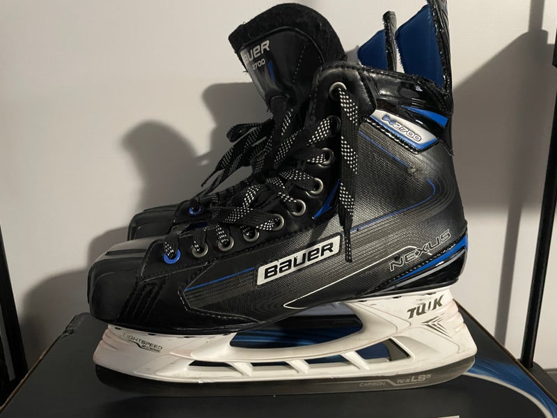 Senior Used Bauer Nexus N2700 Hockey Skates Regular Width 10