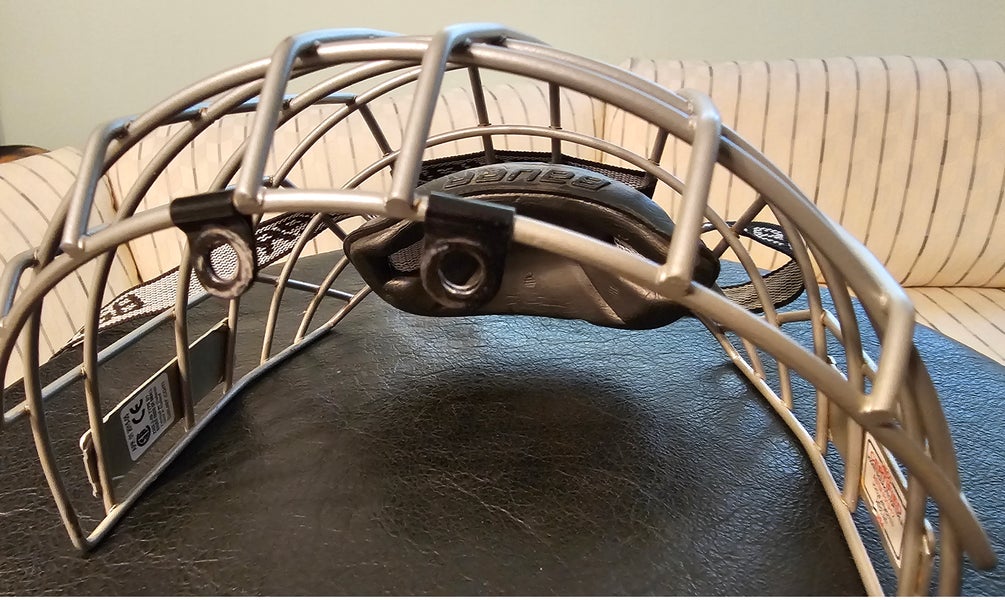 Used Senior Small Bauer RBE III Full Cage