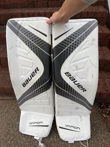 Used XL Bauer Vapor 1X Goalie Leg Pads