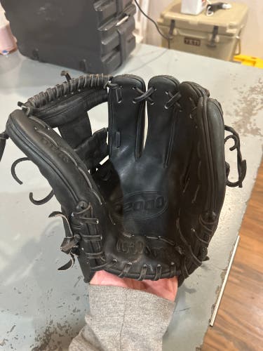 Infield 11.5" DP15 A2000 Baseball Glove