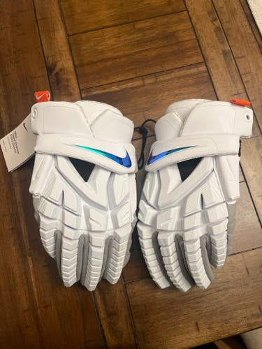 New Player's Nike Vapor Premier Lacrosse Gloves Large