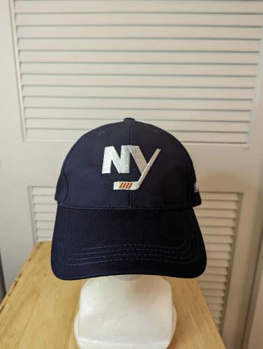 New York Islanders SGA Strapback Hat NHL