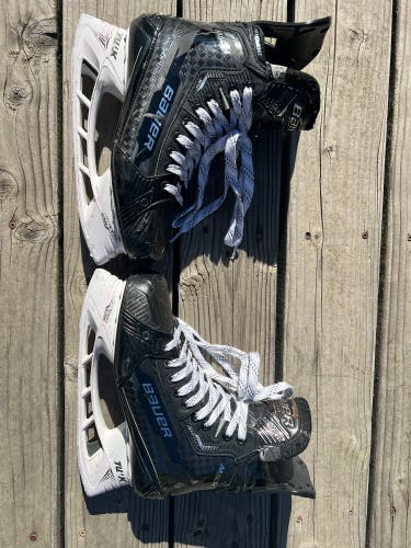Senior Bauer Regular Width   7.5 Supreme Mach Hockey Skates