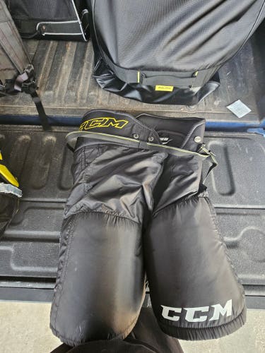 Senior Large CCM Tacks 1052 Hockey Pants