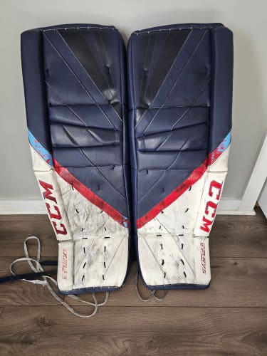 Used 35" CCM Eflex 5 Goalie Leg Pads