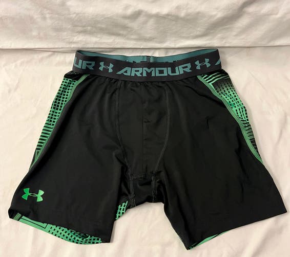 Under Armour - Compression Shorts - Fitted - Heat Gear - Youth Large - Black & Green