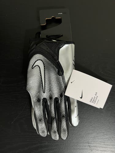 Nike Vapor Jet 7.0 Adult Football Gloves Silver / Black New Size Adult Large