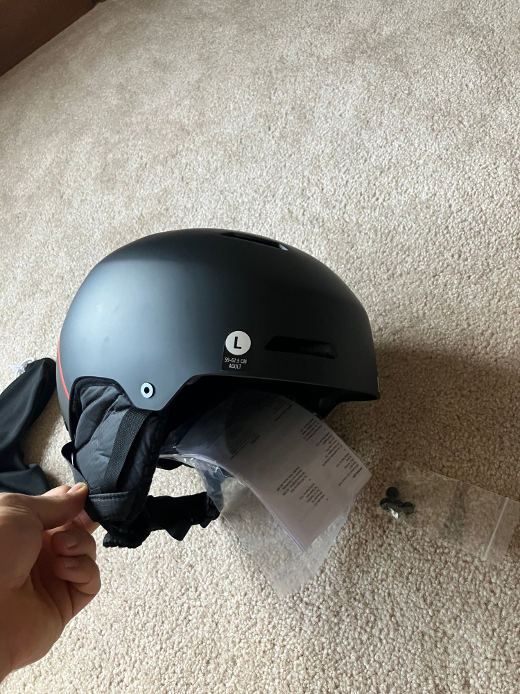 Brand new Giro Slalom/Freekski Helmet