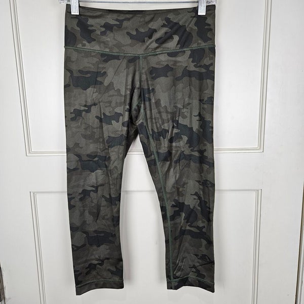 Lululemon Wunder Under Size 6 Fatigue Green Camo Crop Leggings