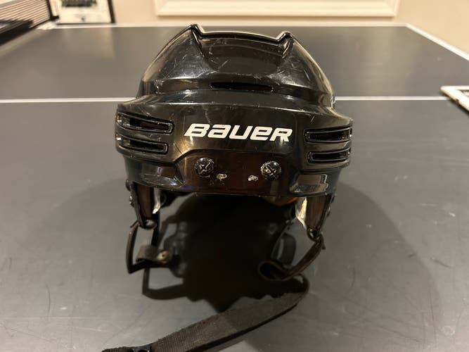 Used Medium Bauer  Re-Akt 75 Helmet