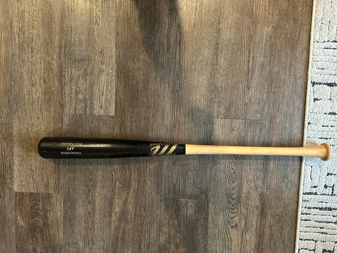 2023 Marucci (-3) 30 oz 33" AP5 Bat