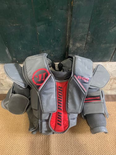 Used Large/Extra Large Warrior  Ritual G4 Goalie Chest Protector