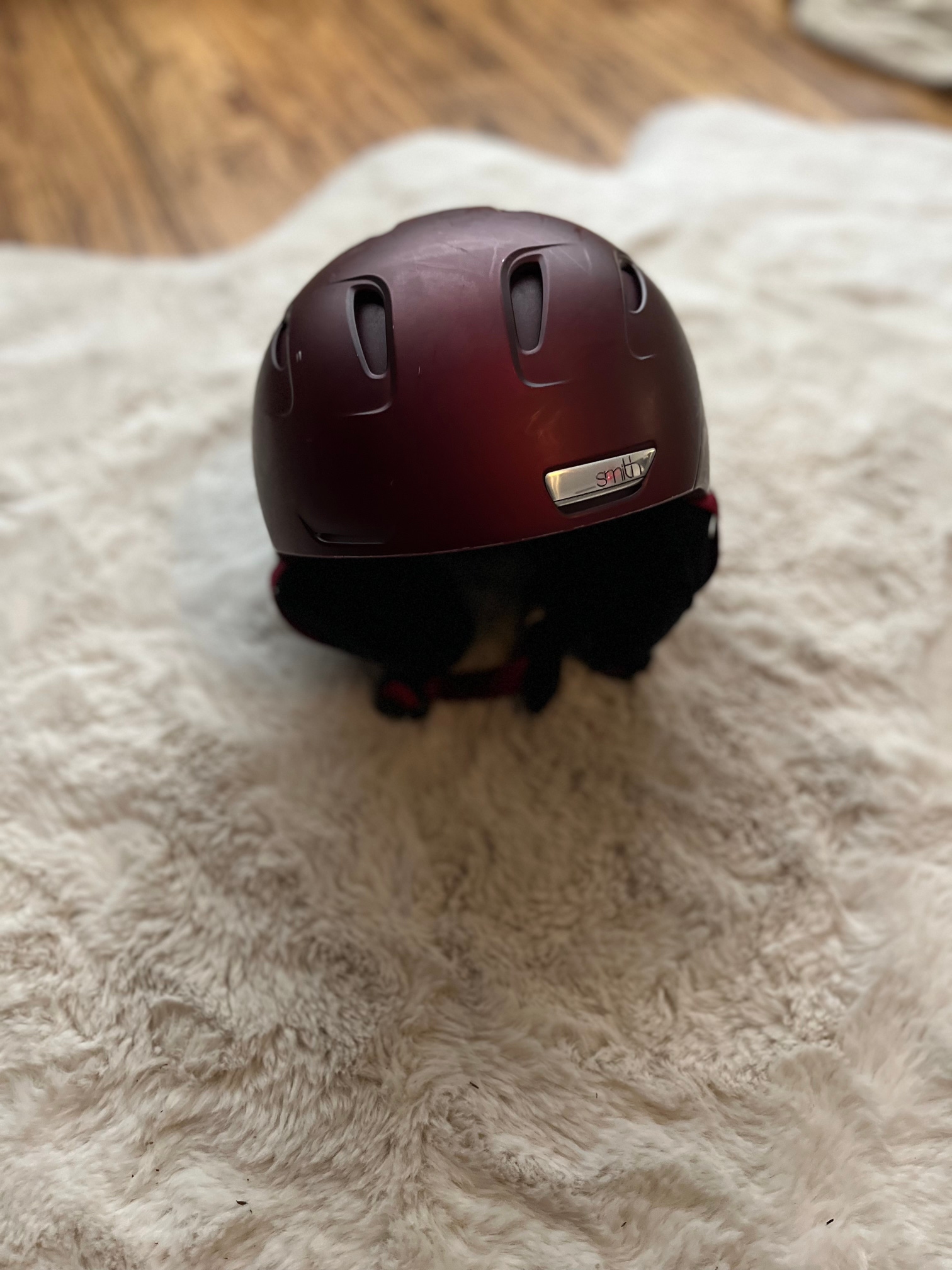 Used Women's Medium Smith Intrigue Helmet FIS Legal - Burgandy