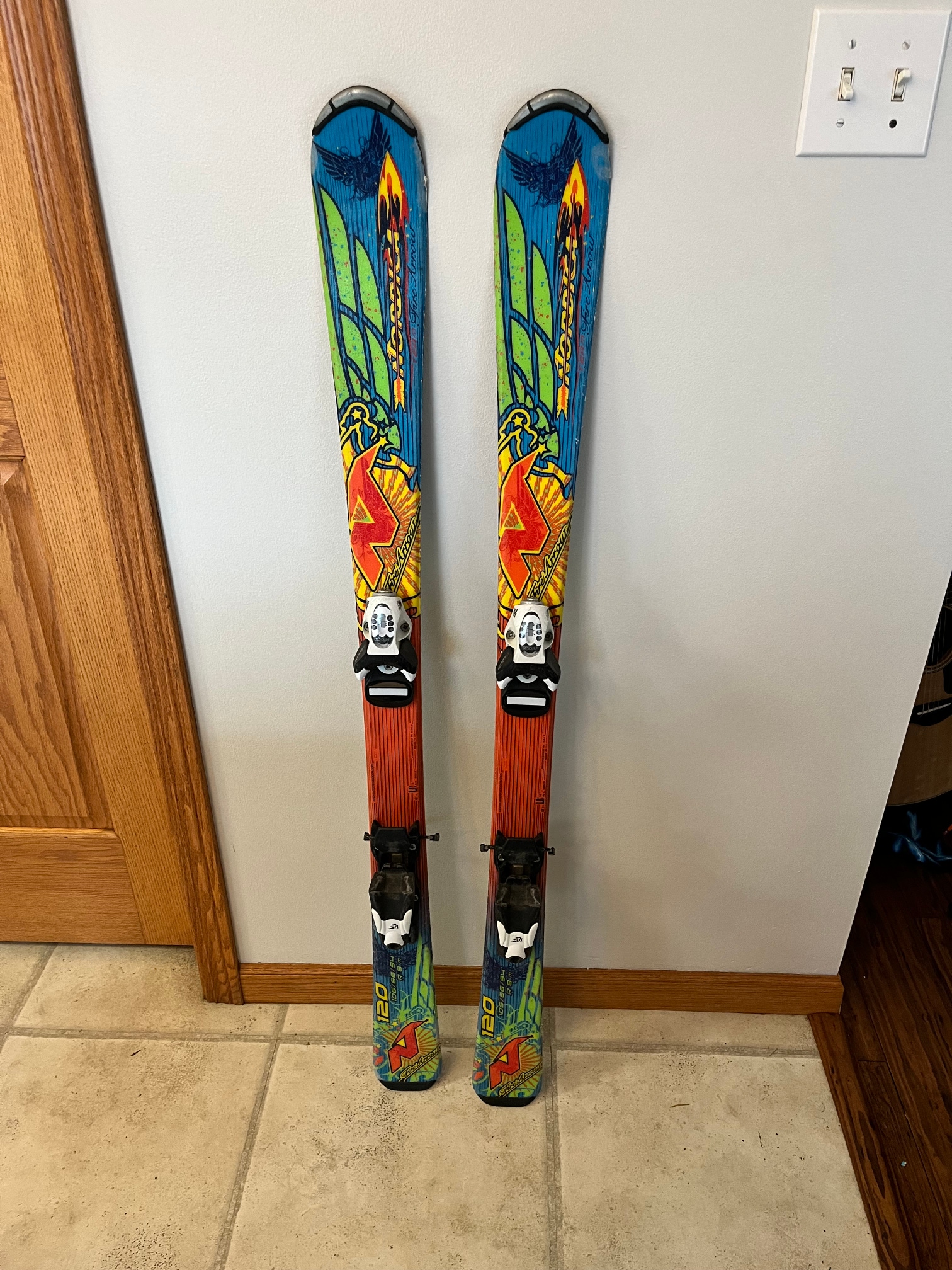 Used Unisex 2012 Nordica 120 cm All Mountain FireArrow Team Skis With Bindings
