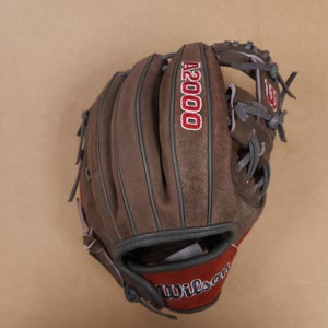 New Wilson December 2023 GOTM Right Hand Throw Infield A2000 Baseball Glove 11.25"