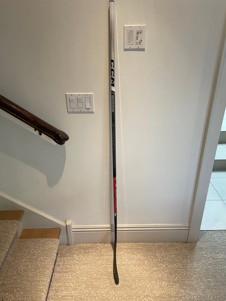 Senior Right Handed P29 JetSpeed FT6 Pro Hockey Stick