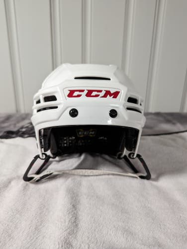 Used CCM Super Tacks X Helmet Sz Med