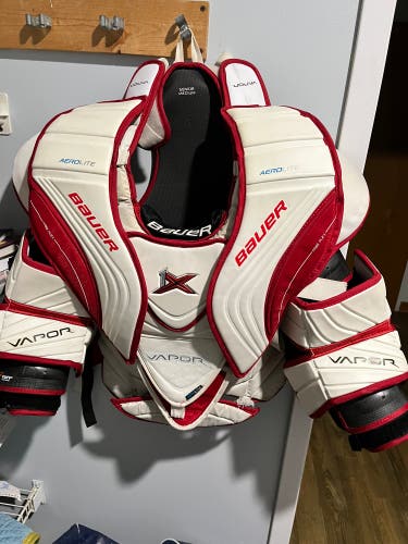 Used Medium Bauer Vapor 1X Goalie Chest Protector