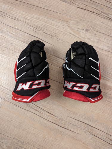 Used CCM JetSpeed FT390 Gloves 13"