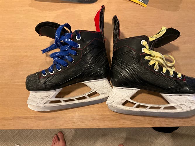Junior Used Bauer Ns Hockey Skates Regular Width Size 3