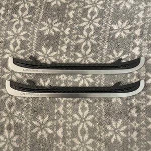 Like New Bauer LS CarbonLite 263 mm