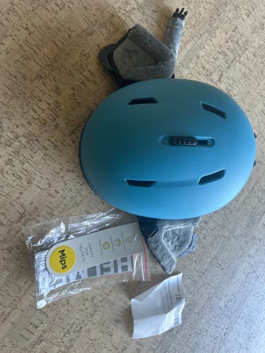 Unisex Small  Helmet