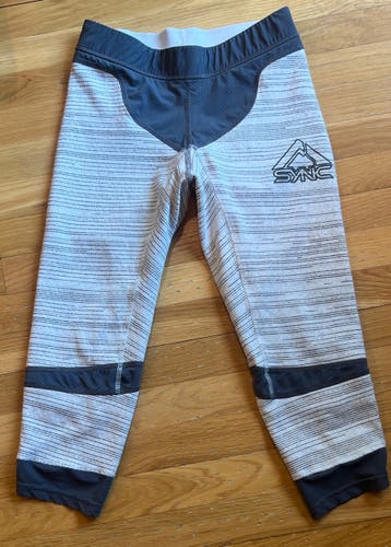 SYNC CUT RESISTANT BASE LAYER Size Medium