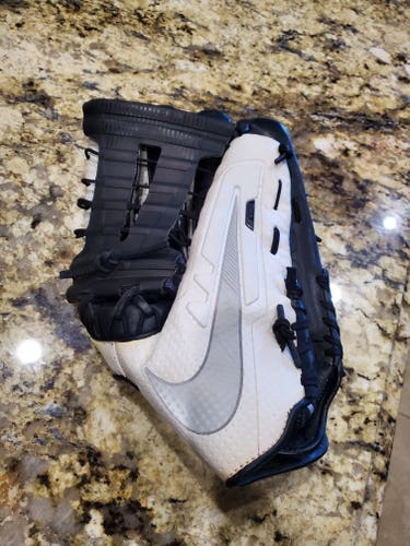 Used Nike Right Hand Throw Outfield Vapor 360 Baseball Glove 12.75"