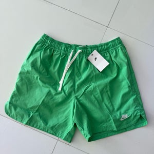 Nike shorts with pockets