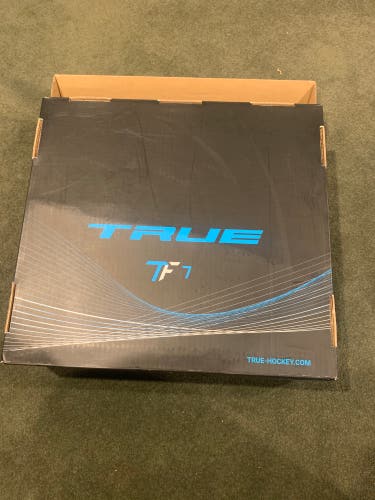 Senior True 9 TF7 Hockey Skates