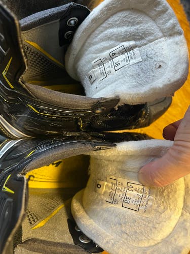 CCM Tacks vector plus size 4.5 D