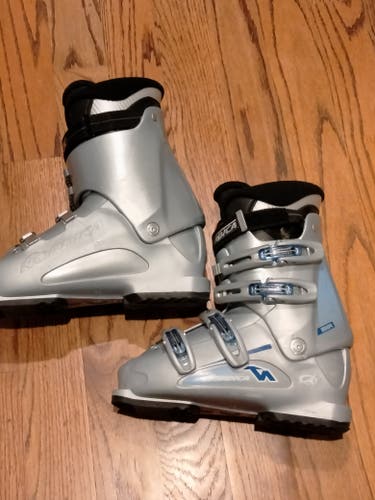 Used Nordica BXR Ski Boots