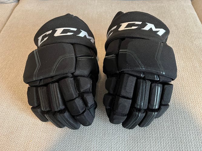 CCM HGQL 13” Pro Stock Gloves