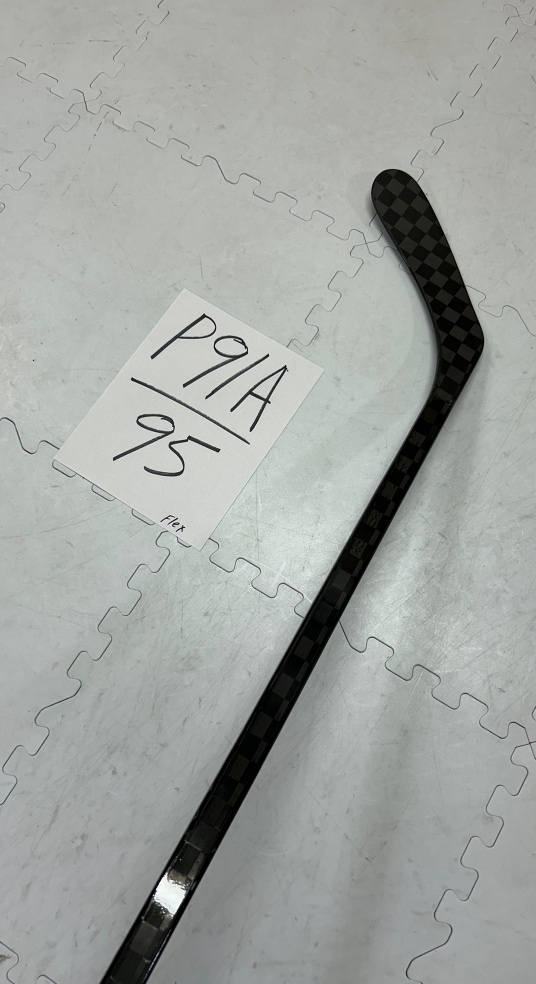 Senior(1x)Left P91A 95 Flex PROBLACKSTOCK Pro Stock Hockey Stick