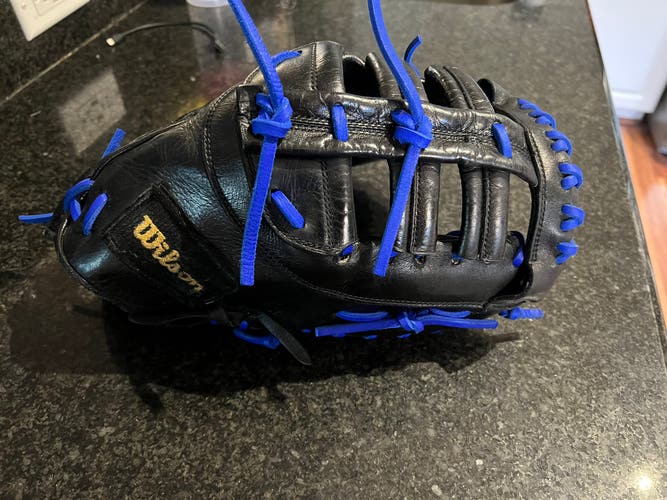 Wilson A2800 Vintage First Base Mitt RHT