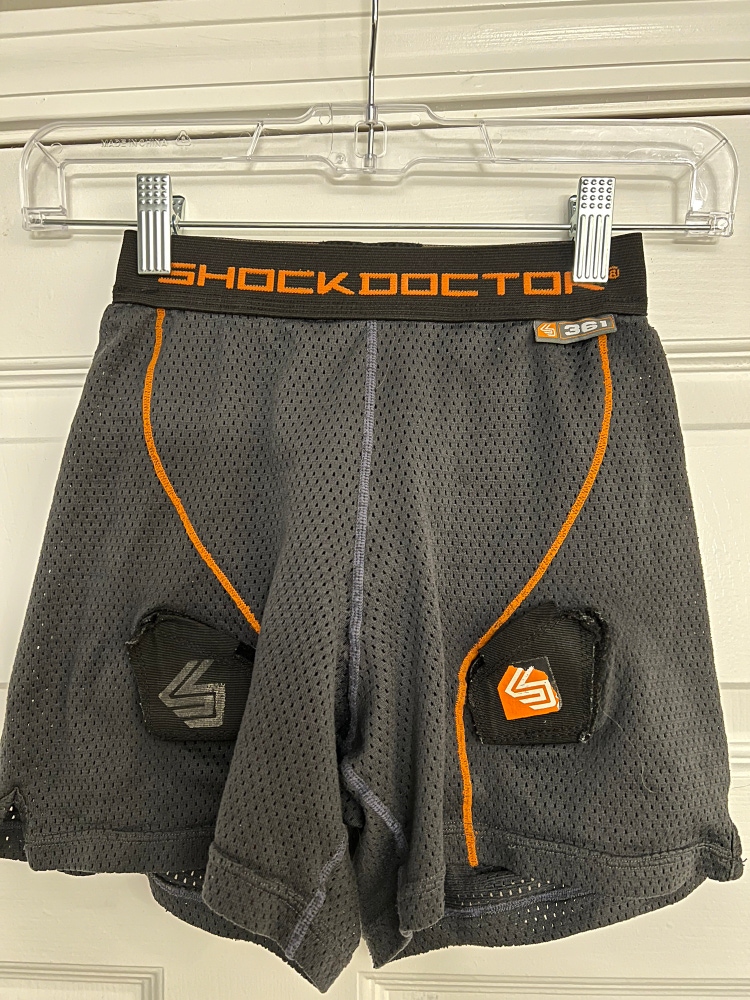 Shock Doctor Loose Hockey Shorts Boys Medium