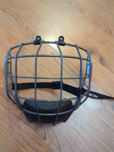 Used Small CCM FM680 Full Cage