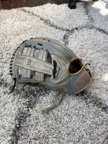 Used Left Hand Throw 13" A2000 Baseball Glove