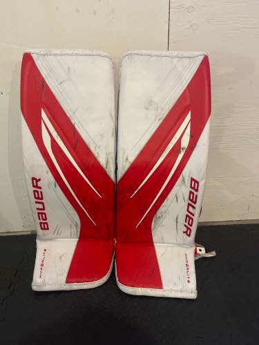 Medium Bauer Pro Stock Hyperlite 2 Goalie Leg Pads