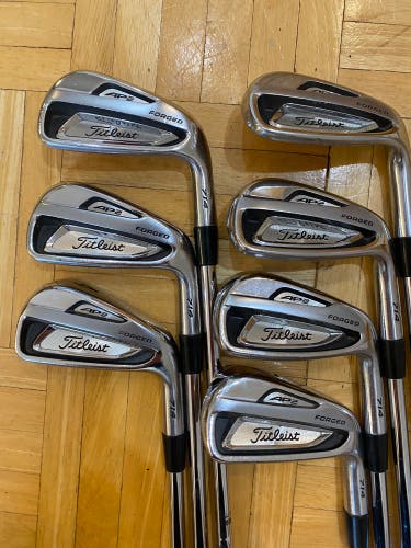 RH Titleist AP2 714 Irons 4-P Steel Stiff