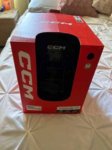 New Medium CCM Tacks 70 Helmet