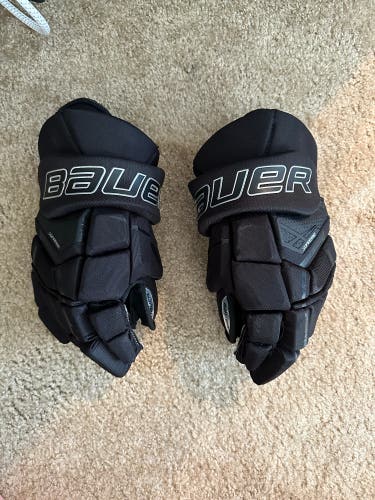 15” Bauer 3S Hockey Gloves