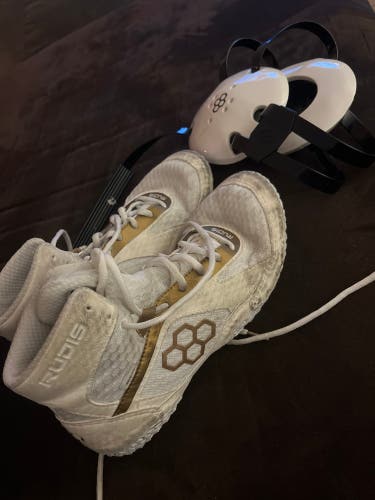 Used Rudis Shoes And Brand New Headgear