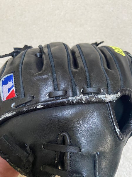 Wilson A2000 Cubs Exclusive