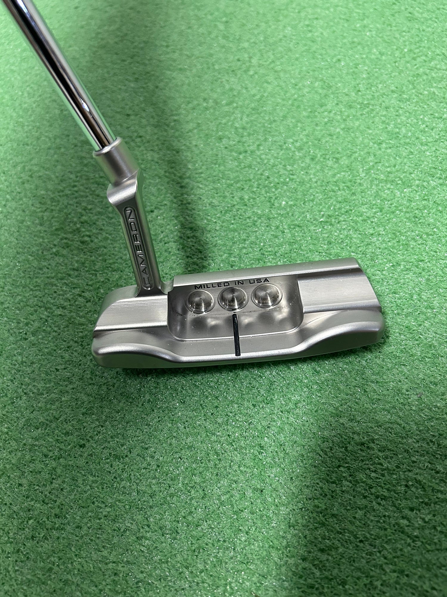 Scotty Cameron SUPER SELECT NEWPORT PLUS | SidelineSwap | Buy and