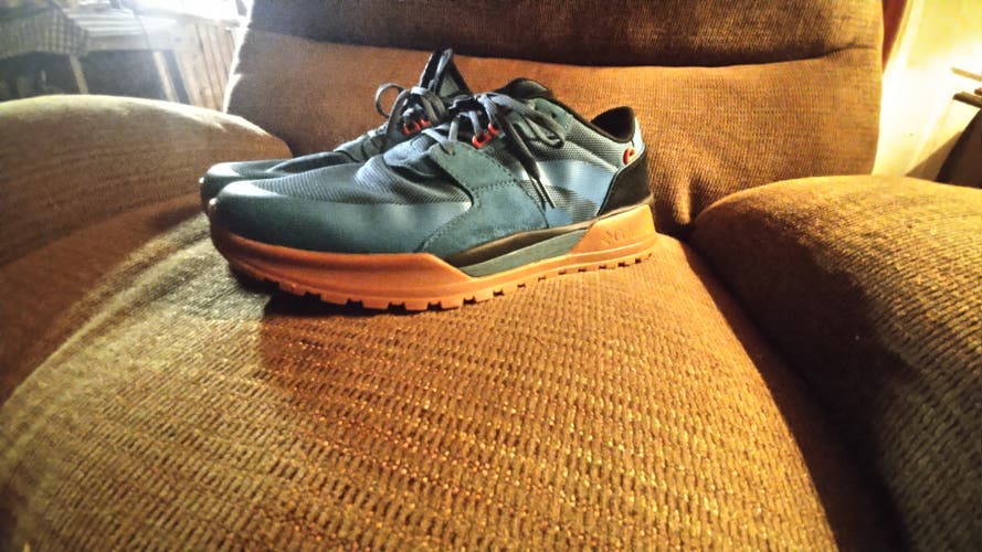 Blue Adult Used Men's Size 11.5 (Women's 12.5) Columbia Shoes