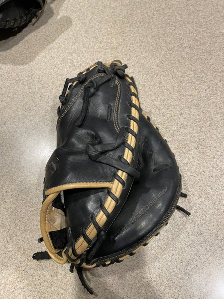 Used 2018 Rawlings Right Hand Throw Catcher's Gg elite Baseball Glove 32.5"