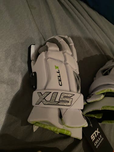 New Goalie STX Large Cell V Lacrosse Gloves