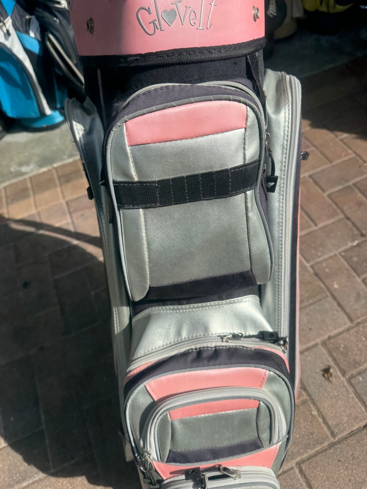 Ladies golf cart bag by Glovelt with 14 club dividers and shoulder strap